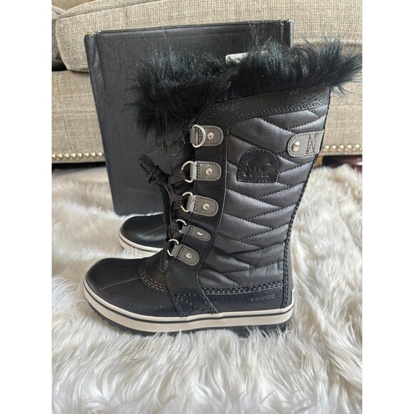 Sorel Boots - Picture 1 of 8